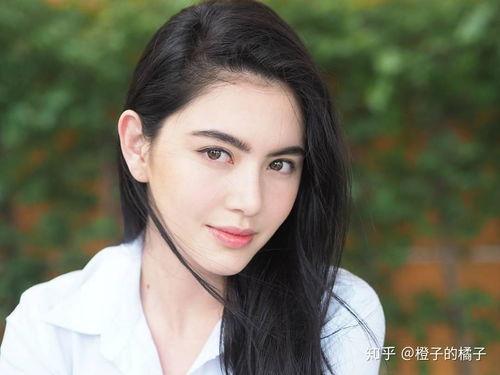 在石250谈明星网红,揭秘娱乐圈的流量密码与真实面貌