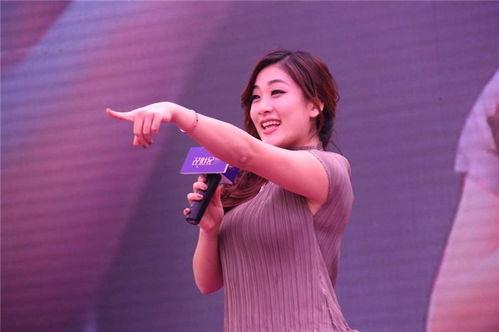 40万左右女明星网红,“40万粉丝集结！揭秘40万左右女明星网红的璀璨魅力”