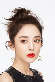 明星网红古力娜扎,从明星网红到时尚偶像的华丽蜕变