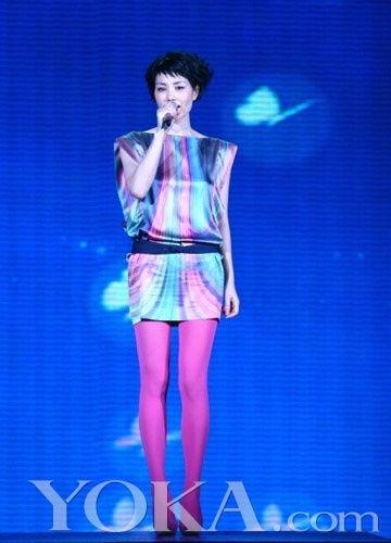 明星网红如何搭配袜子女,袜子搭配女生必备指南