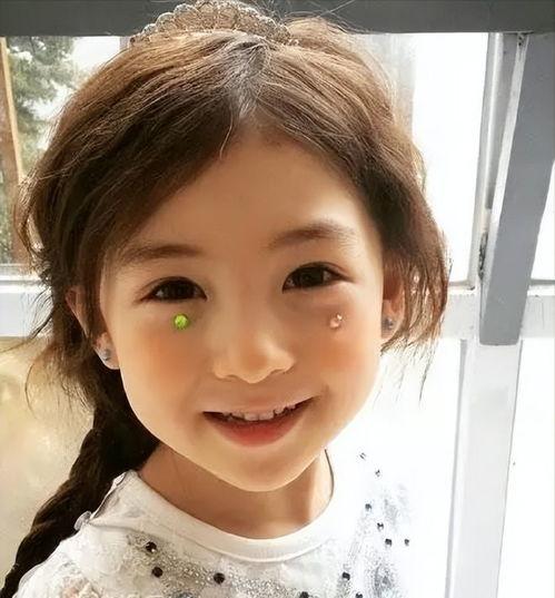 明星网红萌娃图片大全,萌娃集结！明星网红萌照大盘点