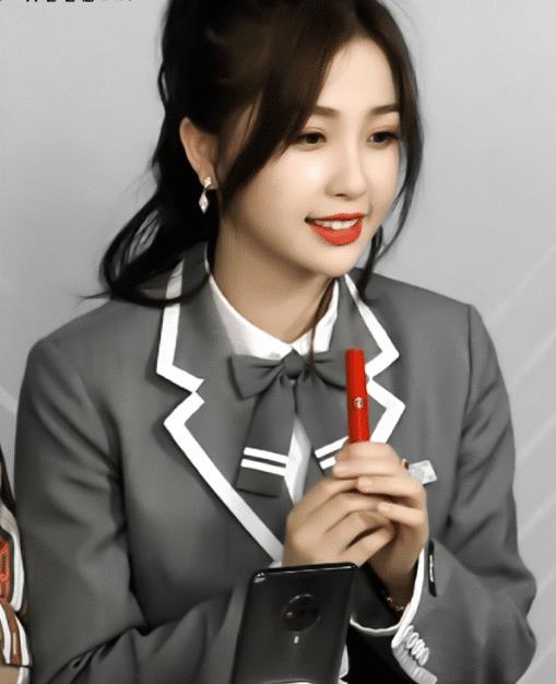 直播间明星网红是谁呀,揭秘直播间当红明星网红是谁？