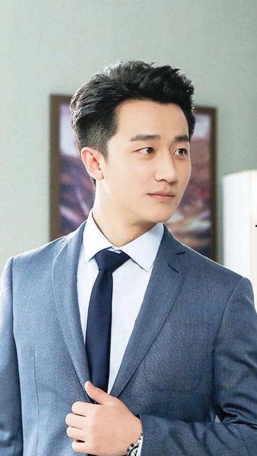 杭州男装明星网红是谁,时尚界的新星闪耀者