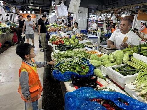 今日五谷城市场瓜价,夏日新鲜瓜果盛宴来袭”