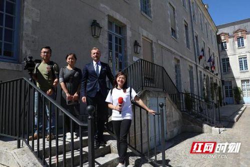 俄罗斯明星网红捐款事件