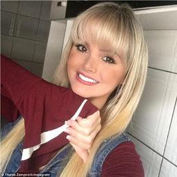 头像足球美女明星网红,网红明星的足球魅力展现”