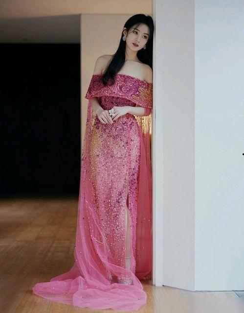 小明星网红服装图片高清