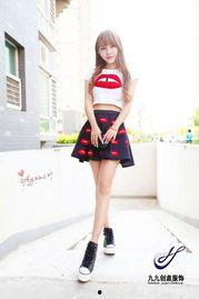 明星网红短款t恤搭配